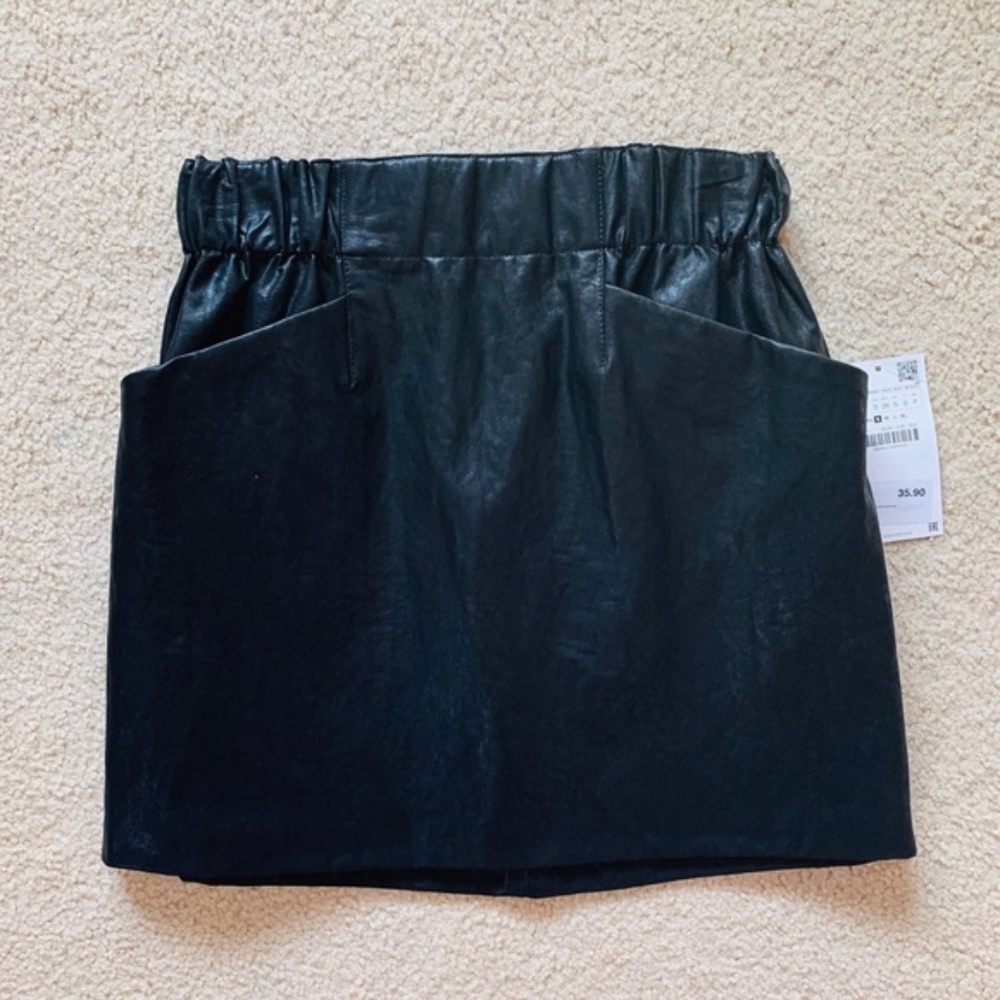 NEW Zara faux leather bucket skirt